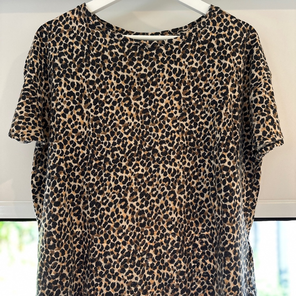 Old Navy Leopard Print Short Sleeve Top